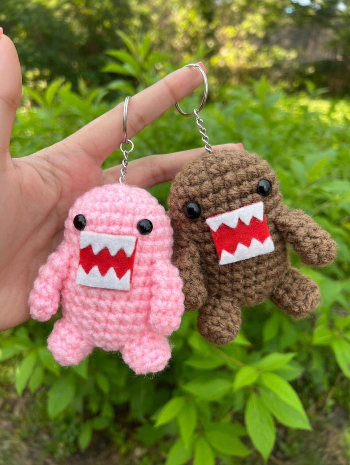 Domo Couple Crochet Keychain, Cute Amigurumi Monster Plush, Handmade Funny Bag Charm, Kawaii Creature Keyring Gift