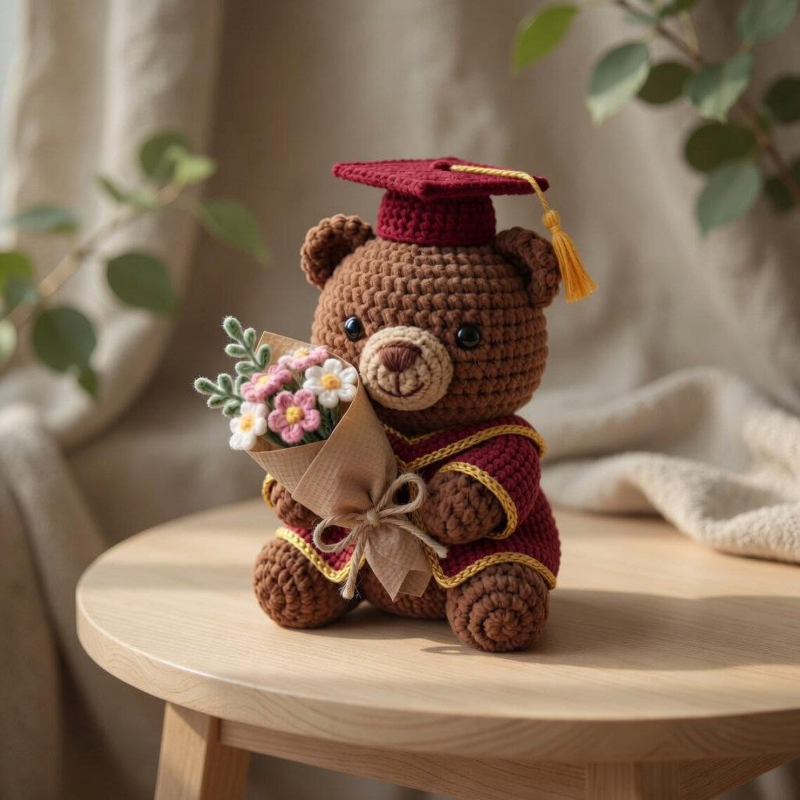 Crochet Graduation Bear with Flowers, Handmade Amigurumi Bear Plush, Class of 2026 Gift, Cute Graduation Keepsake, Gift for Her