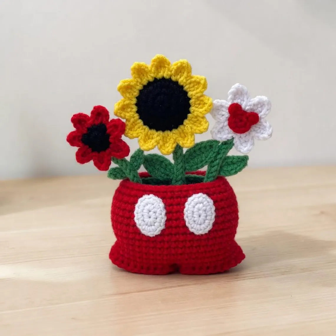 Crochet Mouse Cartoon Flower Pot, Handmade Amigurumi Flower Plant Decor, Cute Mouse Planter, Gift for Mom, Kawaii Home Decor