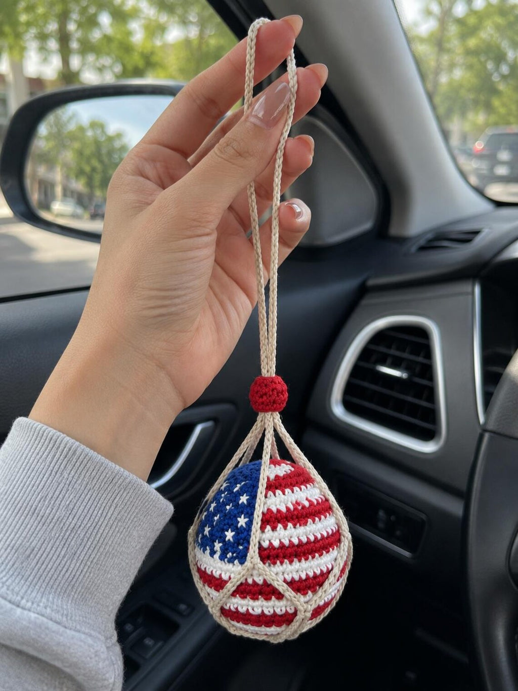Patriotic Crochet Hacky Sack, USA Flag Footbag, Hand Crochet Juggling Ball, ADHD Fidget Toy, 90s Footbag Gift, Stress Relief Pocket Toy